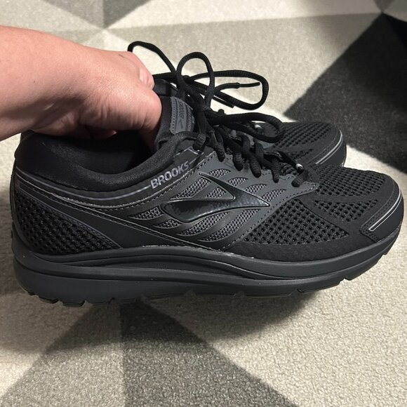 Brooks ⭐️EUC⭐ Men's Addiction 13 Running Sneakers Black/Ebony Men's 9.5 WIDE - Picture 1 of 12